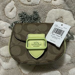 Mini chain purse